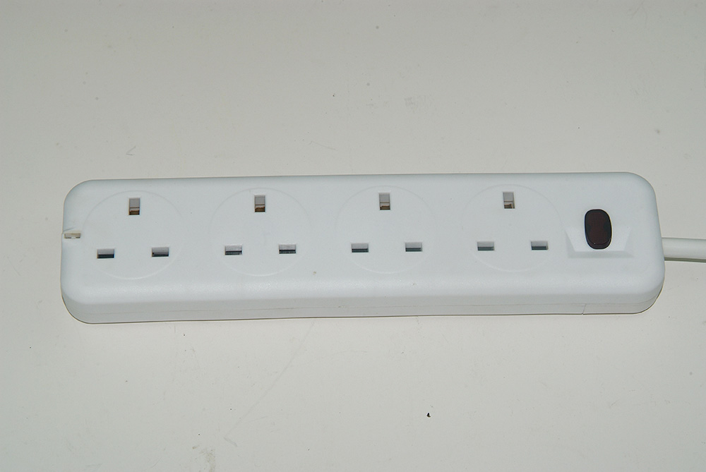 5 Way British Electrical Extension Socket with Individual Switch