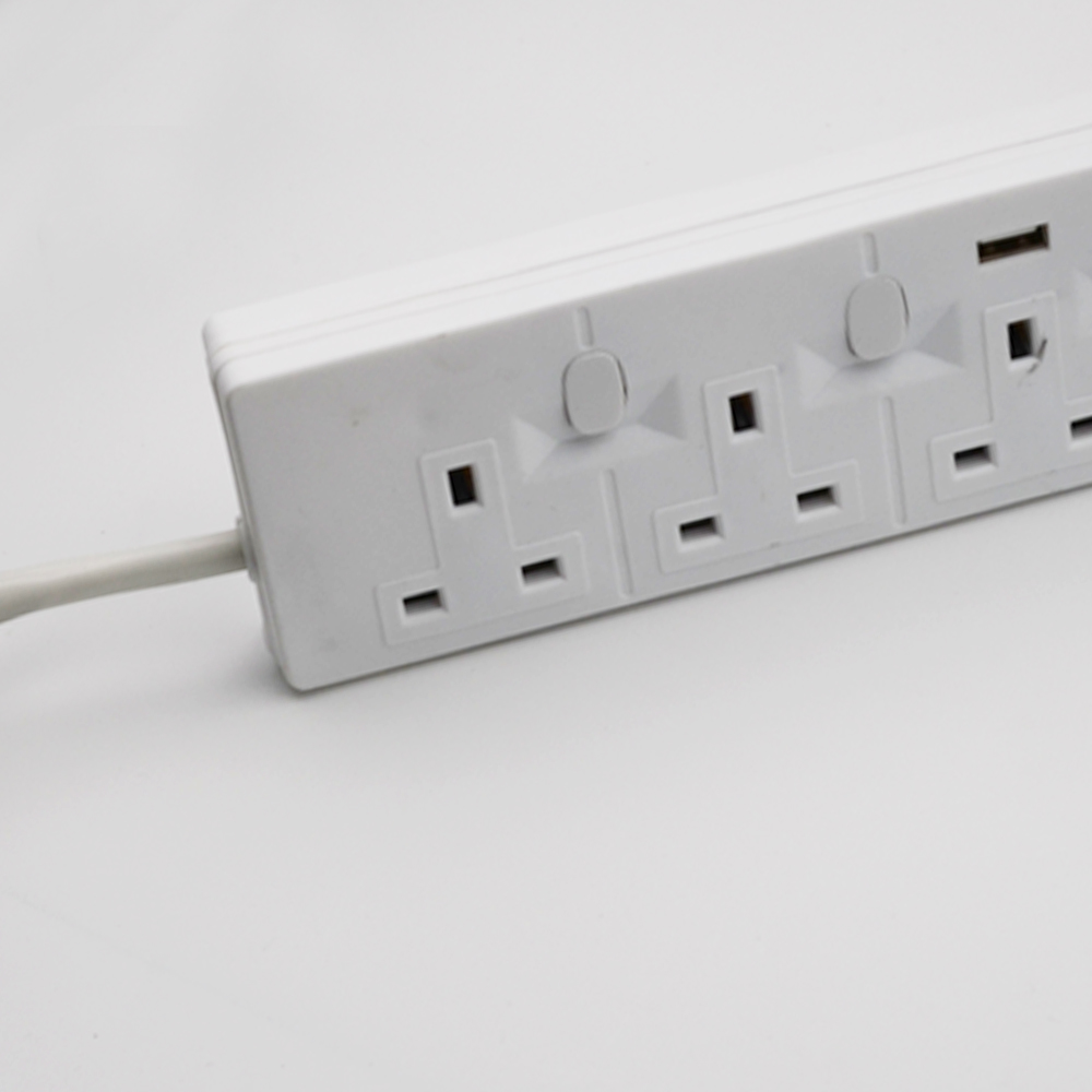 4 way UK electrial switched power extension socket with USB