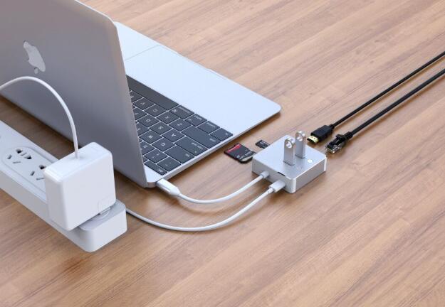 6 in 1 USB-C Laptop Dock Type C Hub 4K USB C to Gigabit Ethernet Adapters 2 USB 3.0 Port USB C Charging Hub